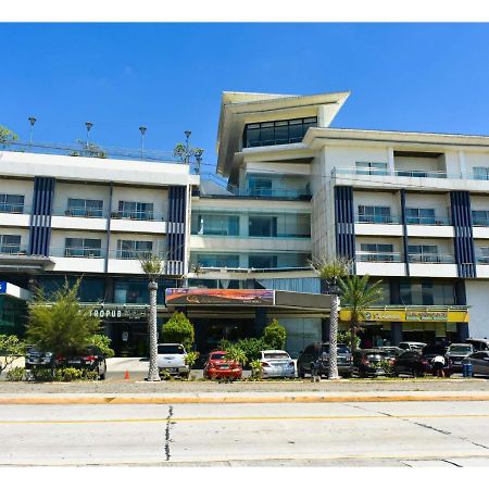 MG Grand Hotel Olongapo Exterior foto